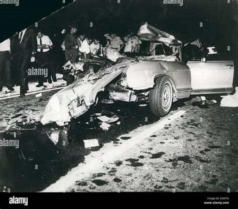 jane mansfield crash photos|383 Jayne Mansfield 1967 Stock Photos & High